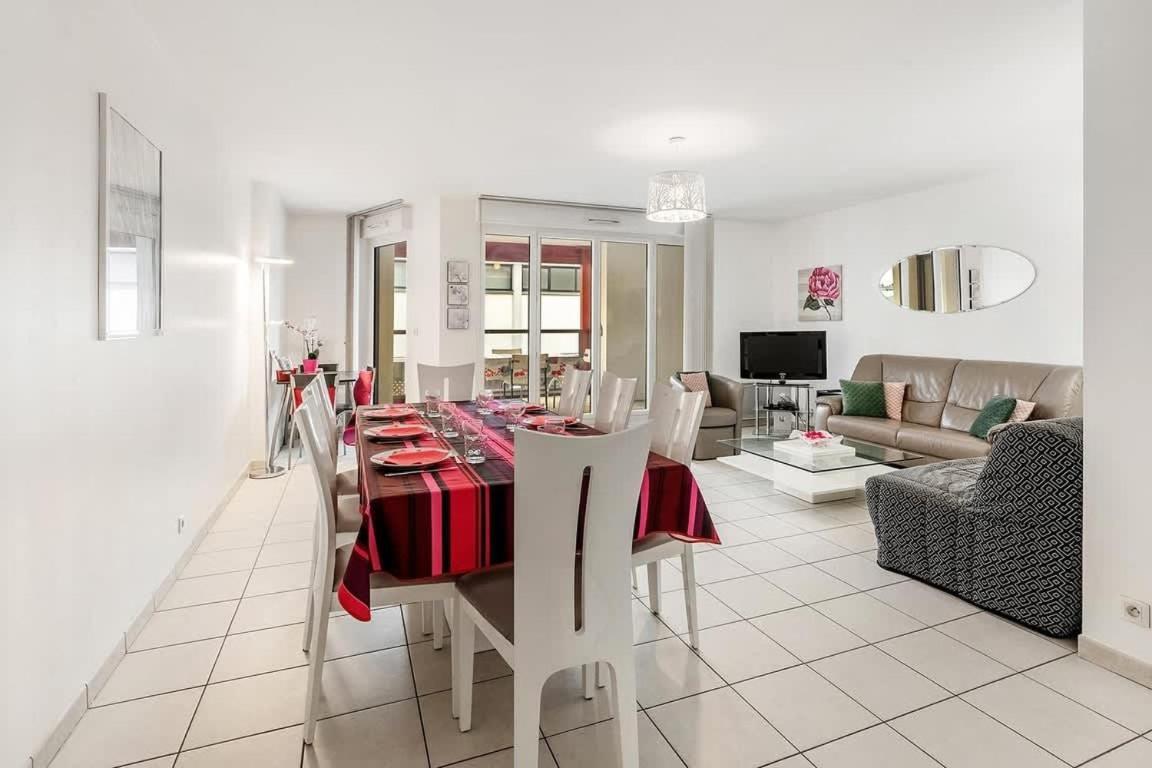 Camelia - Et Intra-muros -parking Apartment